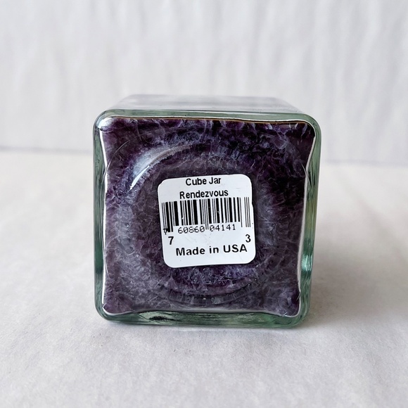 Aloha Bay Rendezvous Candle - Picture 8 of 8